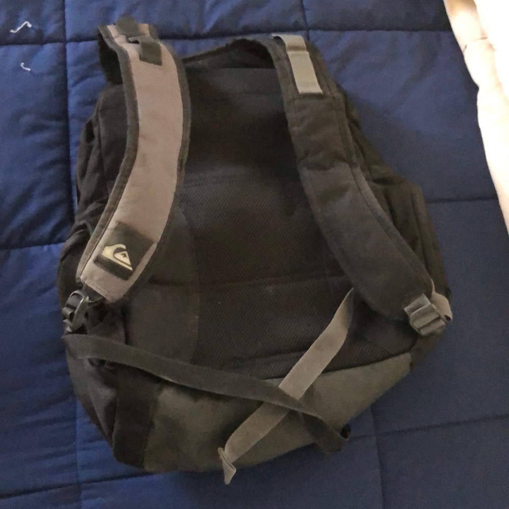 Quicksilver back pack - Picture 2 of 2